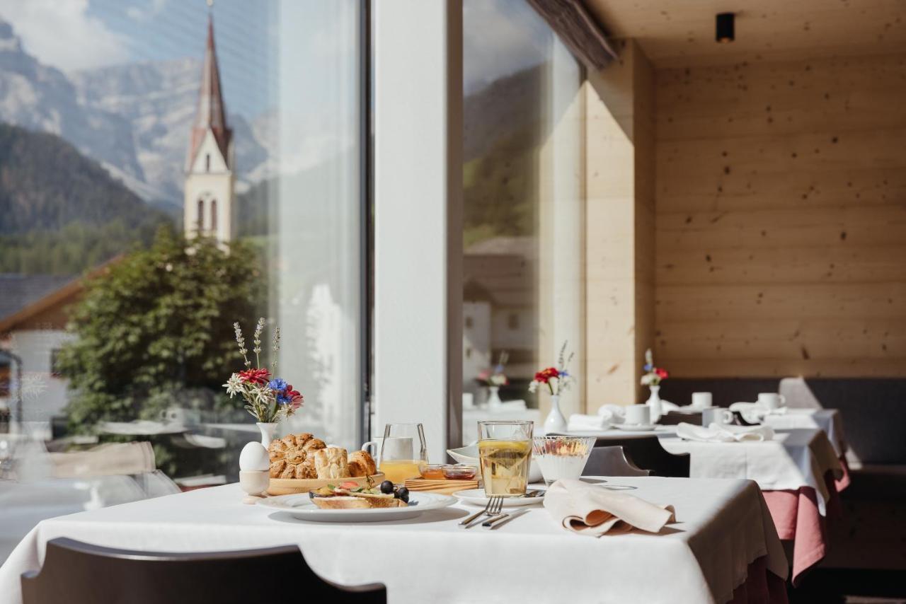Berghotel Sanví San Martino in Badia Exterior foto